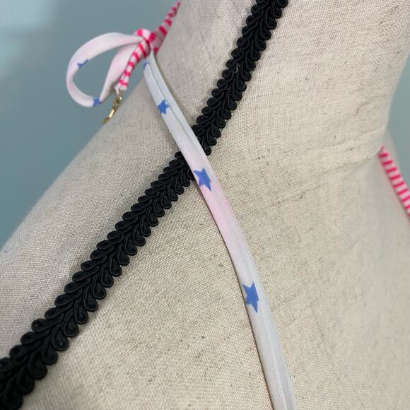 Victoria's Secret Duo Pattern Twisted Bandeau Bikini Top Size S - Picture 6 of 6